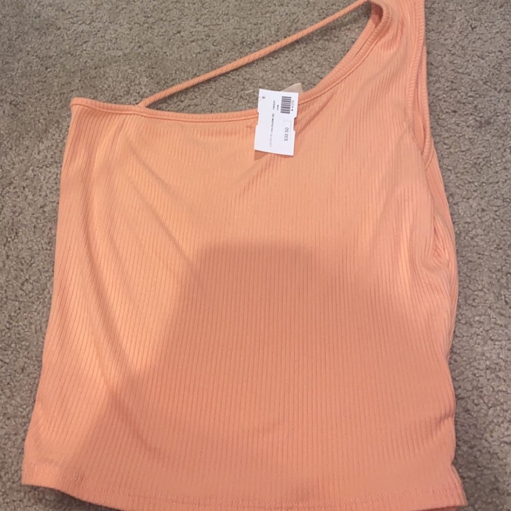 orange tank top